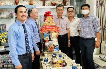 Đại diện các cấp chính quyền đến thăm và chúc mừng Giáng sinh 2021 Giáo hội Tin Lành Trưởng Lão Liên Hiệp Việt Nam